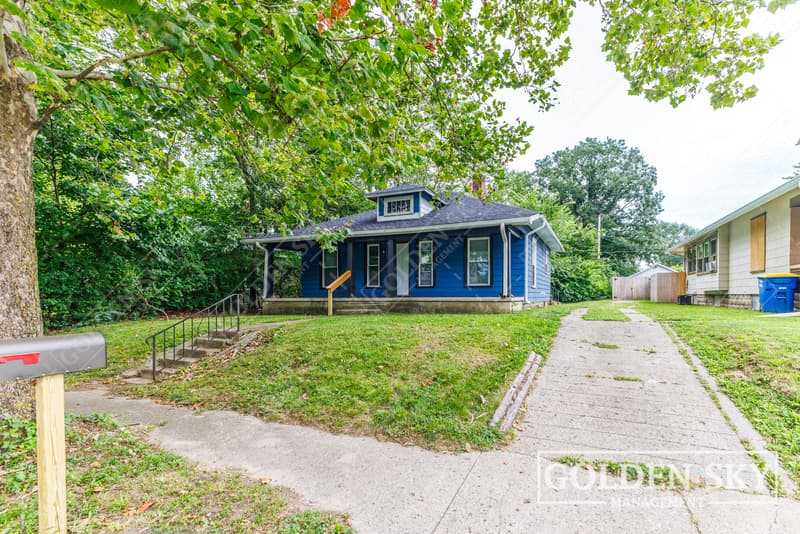 Rental property at 1700 South Mulberry Street, Muncie