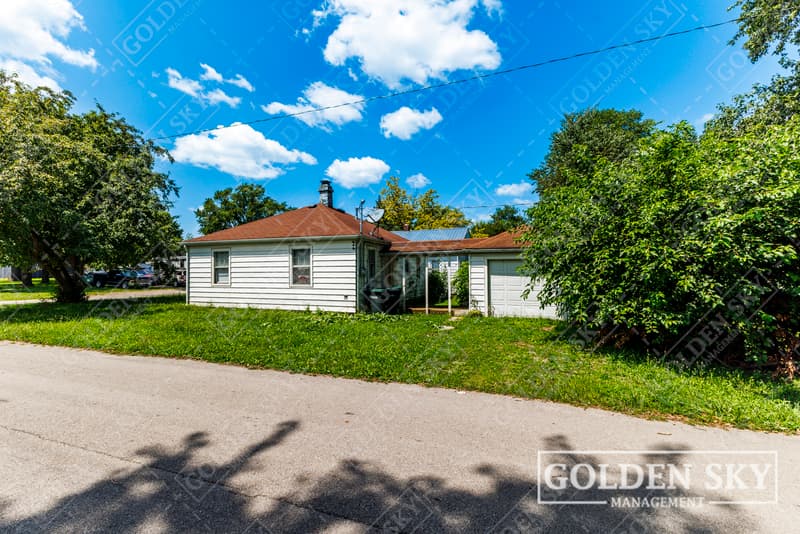 Rental property at 3120 S Monroe St, Muncie