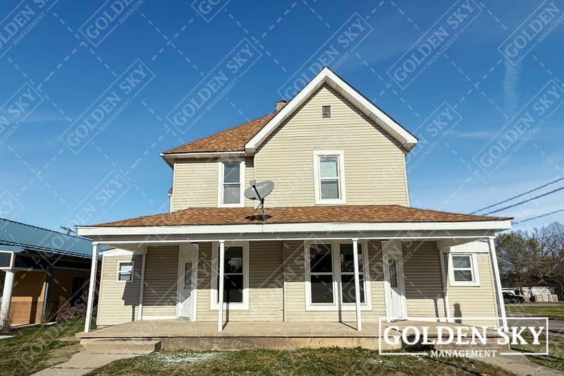 Rental property at 1224 East Main Street, Unit 1, Muncie