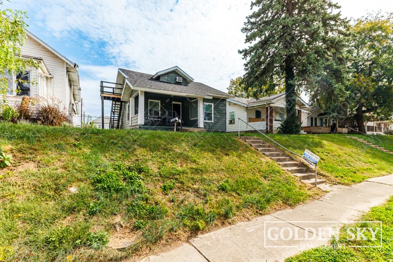Rental property at 2004 1/2 South Walnut Street - N/A, Muncie